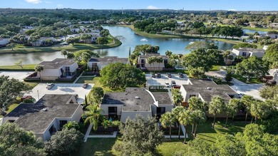 Located in the Village of Sandalwood Lakes South , this newly - photo 32