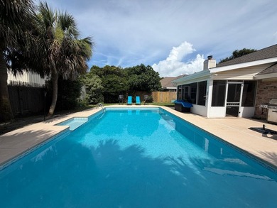 Welcome to your dream home in the heart of Destin, where comfort - photo 33