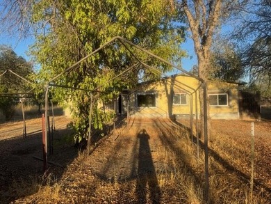 (private lake, pond, creek) Home For Sale in Anderson California