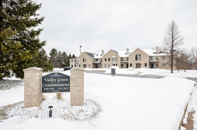 Silver Lake - Waukesha County Condo For Sale in Oconomowoc Wisconsin