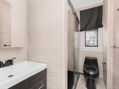 Great Opportunity to own this stylish & affordable 1 Bedroom 1 - photo 12
