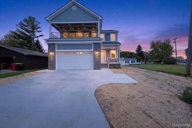 NOW OFFERING LAND CONTRACT TERMS! Stunning new construction - photo 2