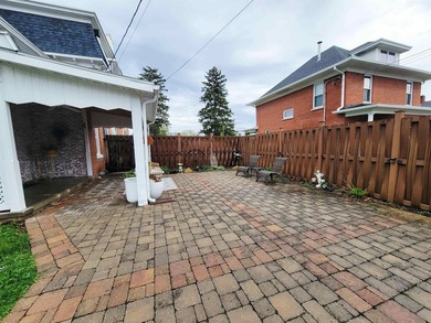 Welcome to 108 N 4th St Bellevue, a second empire style - photo 10