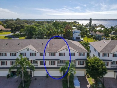 (private lake, pond, creek) Townhome/Townhouse For Sale in Palmetto Florida