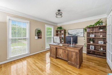 Welcome home to the best of Hoover living-tucked away in a quiet - photo 2