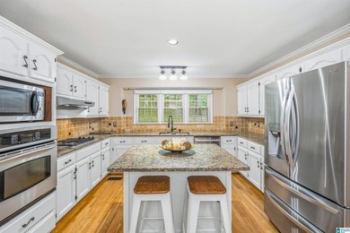 Welcome home to the best of Hoover living-tucked away in a quiet - photo 7