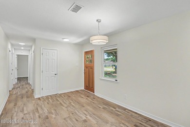 Welcome home to this stunning, fully remodeled residence that - photo 5