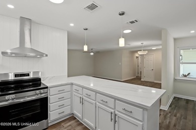 Welcome home to this stunning, fully remodeled residence that - photo 8