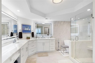 This stunning Oceanfront 3-bedroom, 2.5-bath end unit condo - photo 40