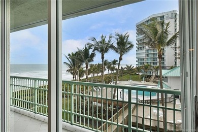 This stunning Oceanfront 3-bedroom, 2.5-bath end unit condo - photo 44