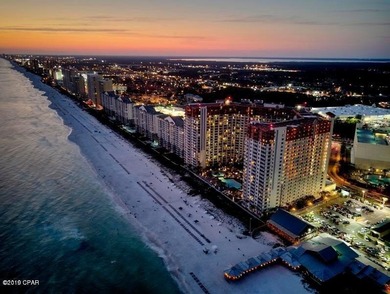 Welcome to this well-kept, updated Laketown Wharf residence - photo 47