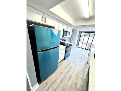Come over and check this Beautiful 2 Bedrooms, 2 and 1/2 - photo 8