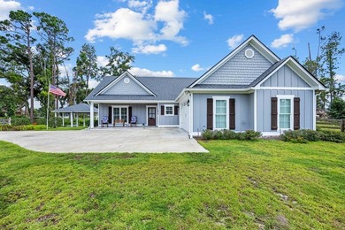 Welcome to waterfront living at its finest! Perfectly positioned - photo 2