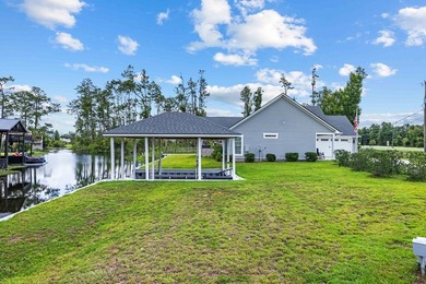 Welcome to waterfront living at its finest! Perfectly positioned - photo 5