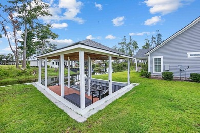 Welcome to waterfront living at its finest! Perfectly positioned - photo 7