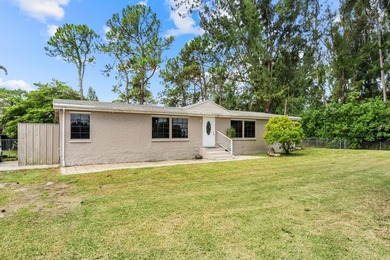 This beautifully remodeled 3-bedroom, 2-bathroom home offers - photo 4