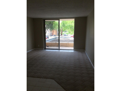 INVESTOR-FRIENDLY OPPORTUNITY! Bright and spacious 1-bedroom