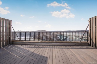 Over-sized one-bedroom condominium with a deeded parking space - photo 10