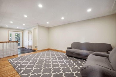 Beautiful 4 Bedroom, 3 Bathroom home located in the heart of - photo 6