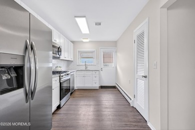 WELCOME to this NEWLY UPDATED 2-bedroom, 1-bath Sarasota Model - photo 13