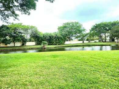 Don't miss this light & bright, spacious, updated CORNER VILLA! - photo 9