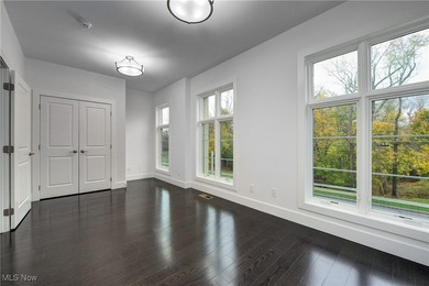 Nestled along the shores of Lake Erie in the exclusive 700 Lake - photo 20