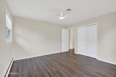 WELCOME to this NEWLY UPDATED 2-bedroom, 1-bath Sarasota Model - photo 24
