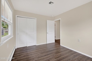 WELCOME to this NEWLY UPDATED 2-bedroom, 1-bath Sarasota Model - photo 26
