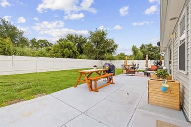 Welcome to 985 Bonita Loop, a beautifully maintained 3-bedroom - photo 30