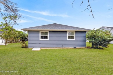 WELCOME to this NEWLY UPDATED 2-bedroom, 1-bath Sarasota Model - photo 30