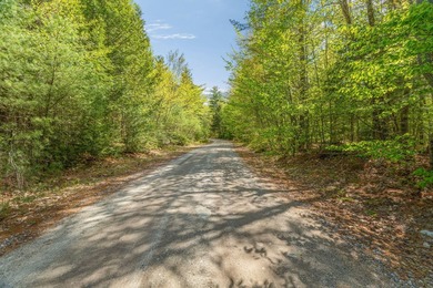 LOCATION, LOCATION, LOCATION!!! Tucked away in a peaceful - photo 9