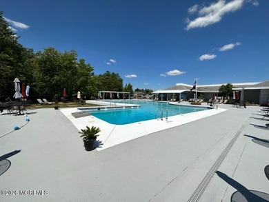 WELCOME to this NEWLY UPDATED 2-bedroom, 1-bath Sarasota Model - photo 40