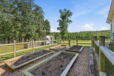 20 private acres. Custom modern farmhouse. Gated. NO HOA - photo 42