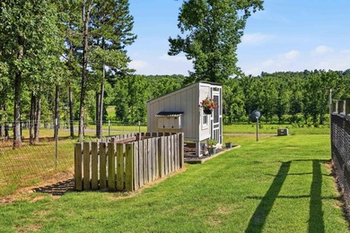 20 private acres. Custom modern farmhouse. Gated. NO HOA - photo 43