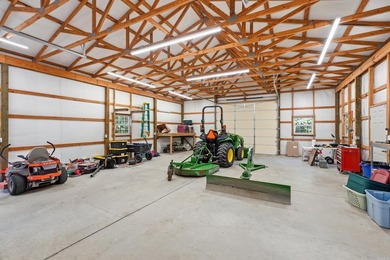 20 private acres. Custom modern farmhouse. Gated. NO HOA - photo 46