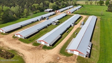 If you're searching for a turnkey 6-house broiler poultry farm - photo 1