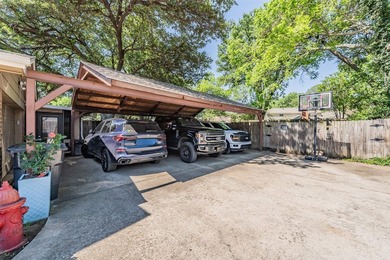No HOA! Welcome to 1810 Lakeside Dr in Arlington-a charming and - photo 2