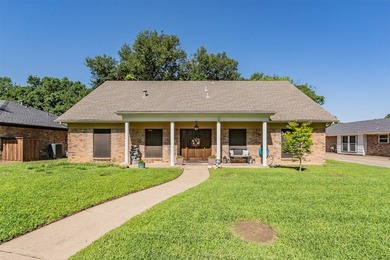 No HOA! Welcome to 1810 Lakeside Dr in Arlington-a charming and - photo 4