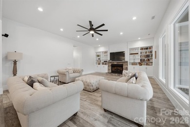 This stunning custom-built 2021 modern farmhouse offers 5,294 - photo 10