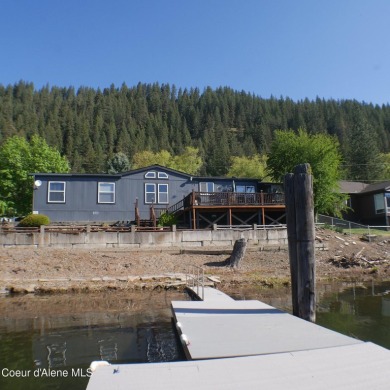 Lake Home For Sale in Saint Maries, Idaho