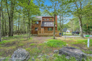 Lake Home For Sale in Tobyhanna, Pennsylvania