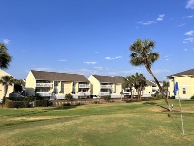 Fantastic location just steps from the beach, hot tubs and - photo 42