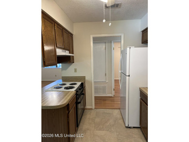 GREAT VALUE!!! Well-maintained brick home offering 3 bedrooms - photo 5