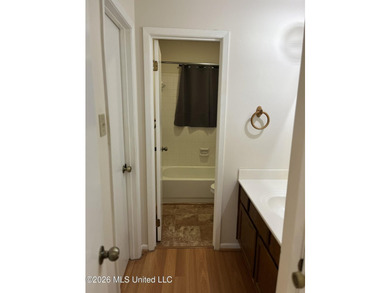 GREAT VALUE!!! Well-maintained brick home offering 3 bedrooms - photo 8