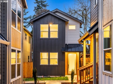 (private lake, pond, coastal) Condo For Sale in Portland Oregon