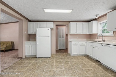 Spacious 3BR/2BA double-wide home with 2,342 SF on 1.37 acres in - photo 11