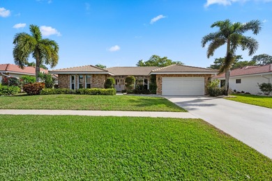 (private lake, pond, coastal) Home For Sale in Boca Raton Florida