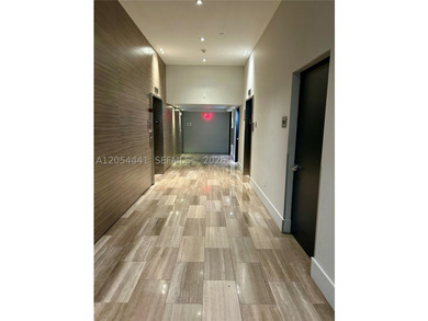 Welcome to Le Parc at Brickell! This beautifully furnished - photo 4