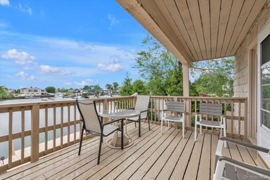 Waterfront Living at Its Finest! This exceptional waterfront - photo 27