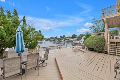 Waterfront Living at Its Finest! This exceptional waterfront - photo 31